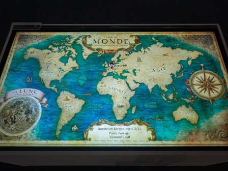 Vue de l'exposition « Le tour du monde en 80 cartes » à Baud - 2026