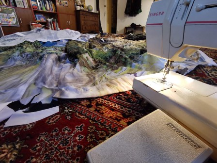 Couture des pans de tissus